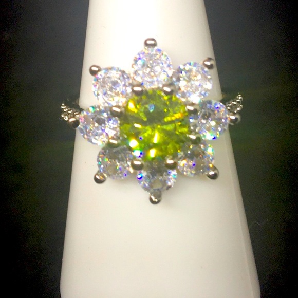 Natural Peridot & Sapphire Floral Sterling Silver Ring - Picture 10 of 12